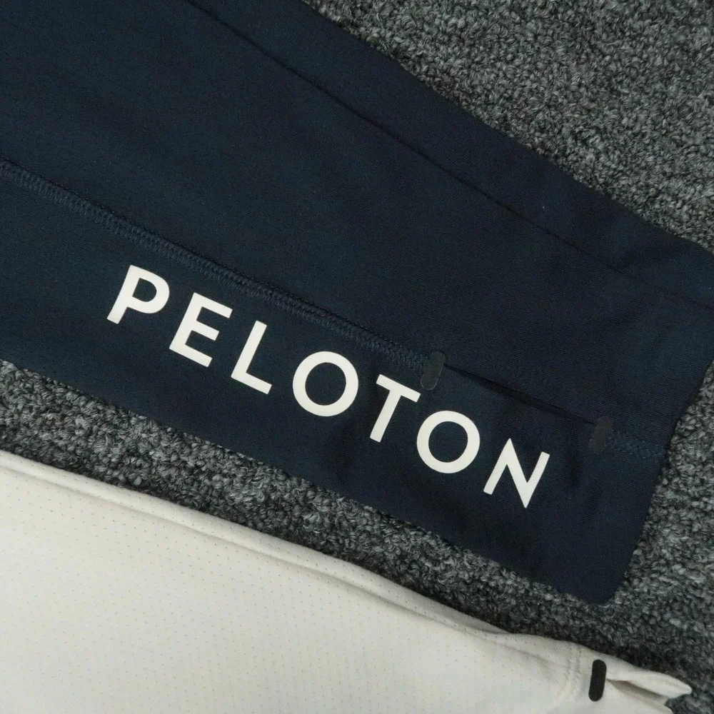 Rhone‎ Pullover Mens Medium Cream Blue Quarter Zip Peloton Performance Athletic
